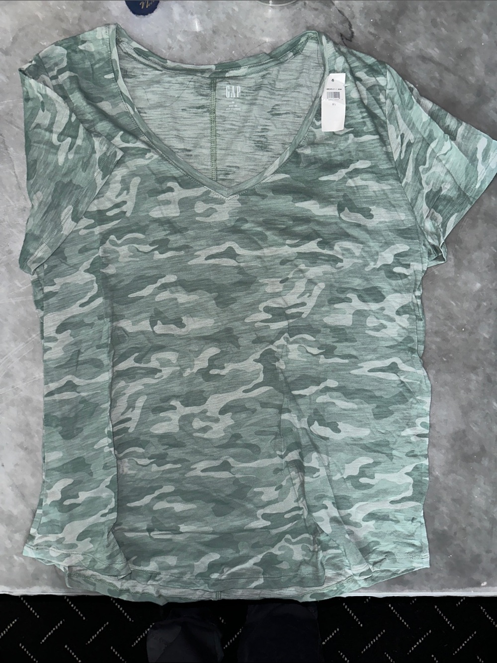 GAP Women's Light Green Camo V-Neck Tee